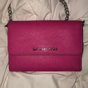 pink micheal kors crossbody purse